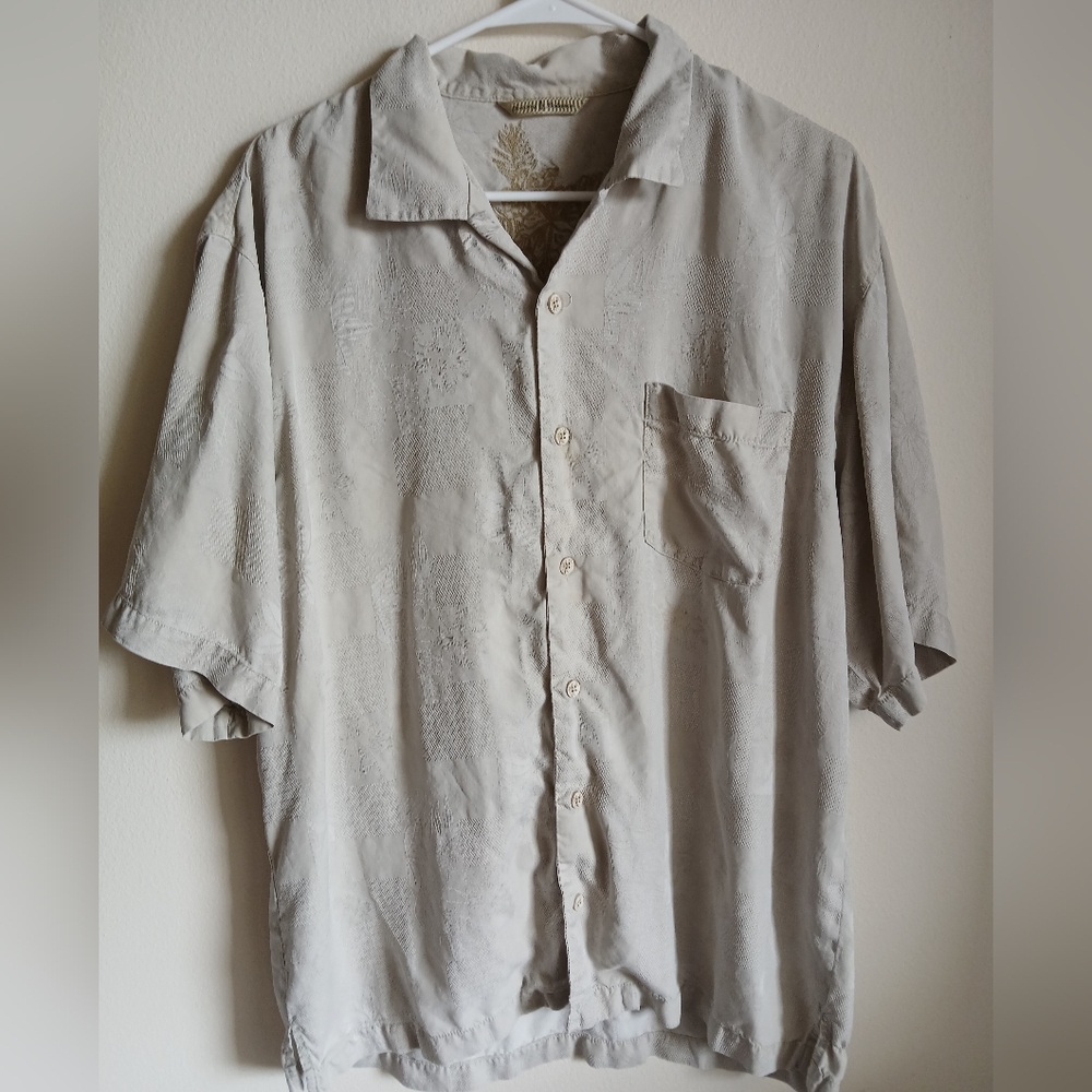 Tommy Bahama Silk Shirt Size XL Button Front Short Sleeve Textured Beige Coastal